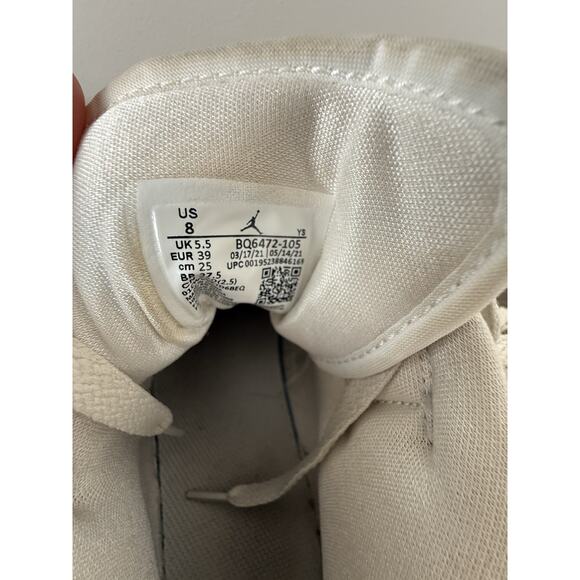 Jordan 1 Mid Wolf Grey Aluminum White/Multicolor (BQ6472-105) Women’s Sz 8 - Picture 8 of 8